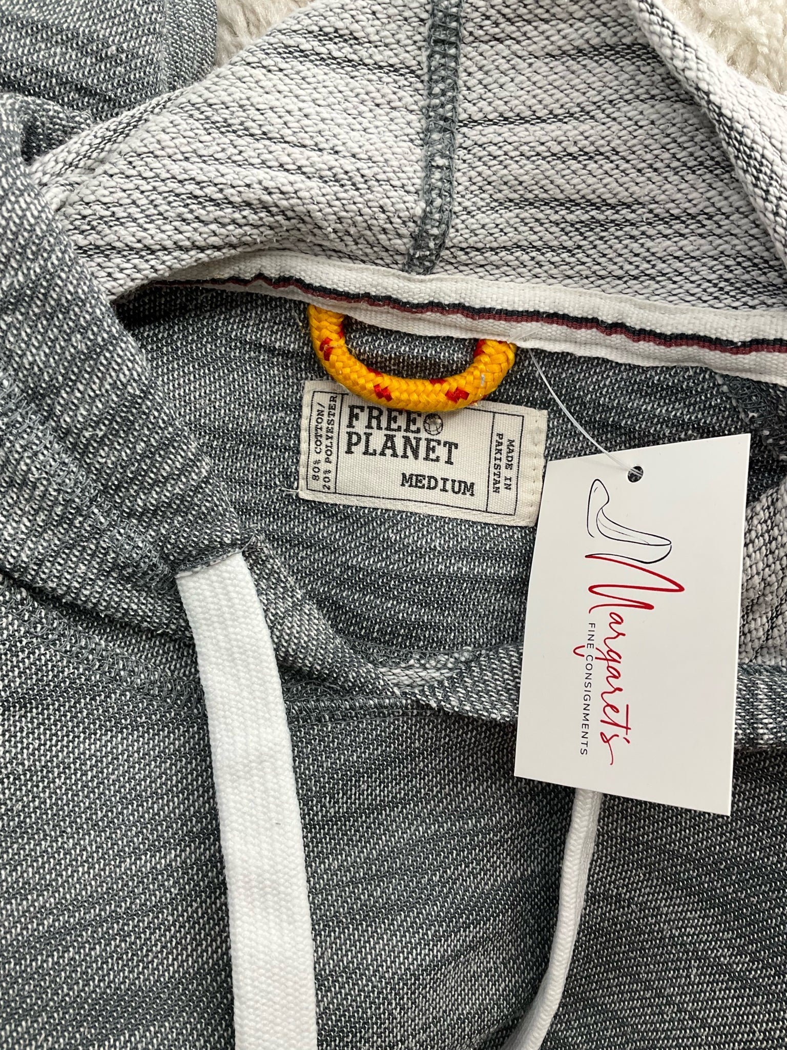 Free Planet Gray Hoodie Pre-Owned Ladies Top - Size Medium