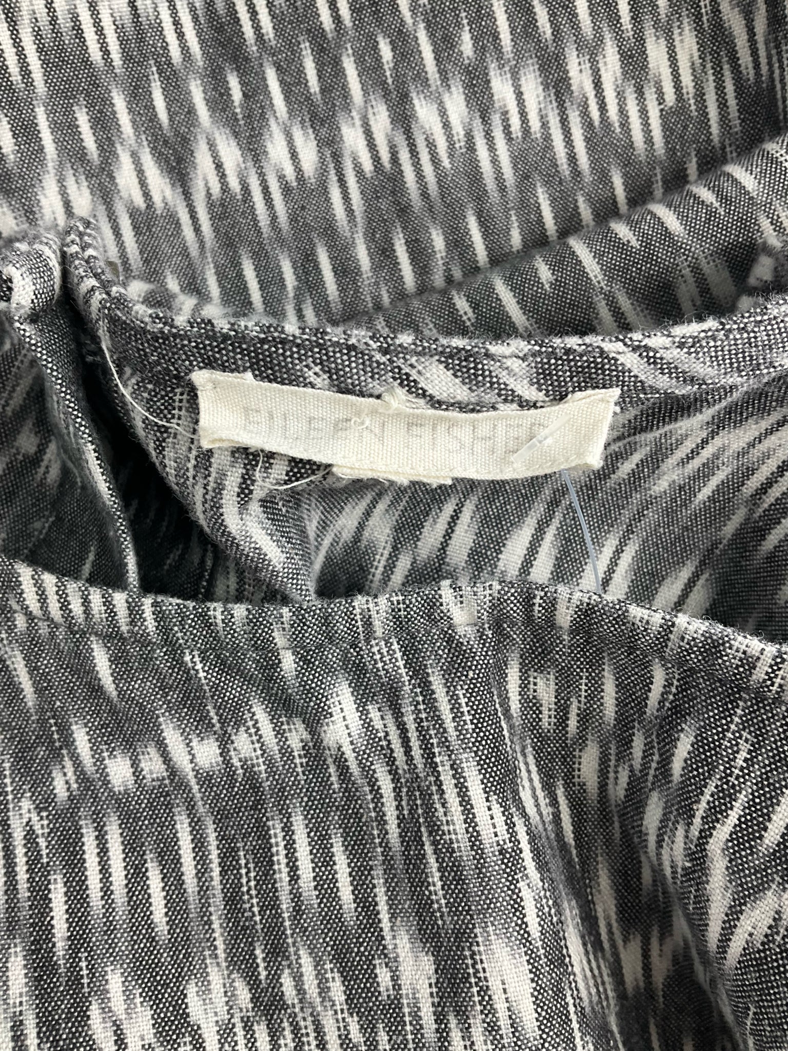 Eileen Fisher - Gray Print Pre-Owned Ladies Casual Top - Size Large