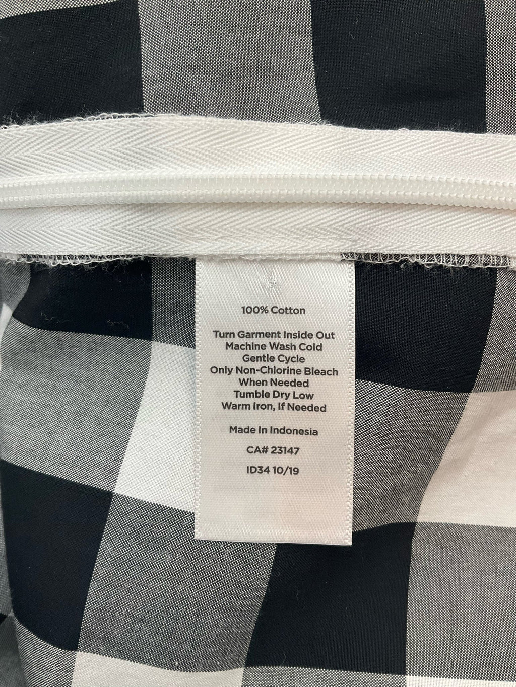 Talbots black and white checkered blouse with puff sleeves, size small, showcasing a preppy cottagecore style.