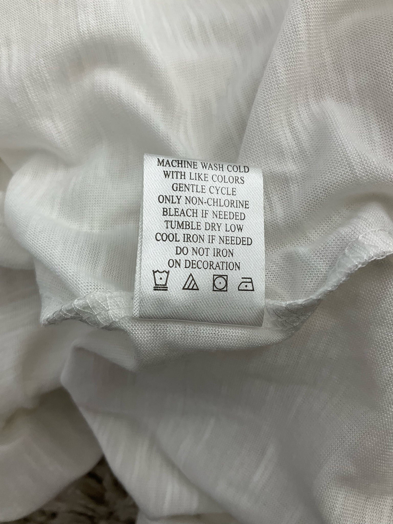 Almost Famous - White Lace Pre-Owned Ladies Casual Top - Size M