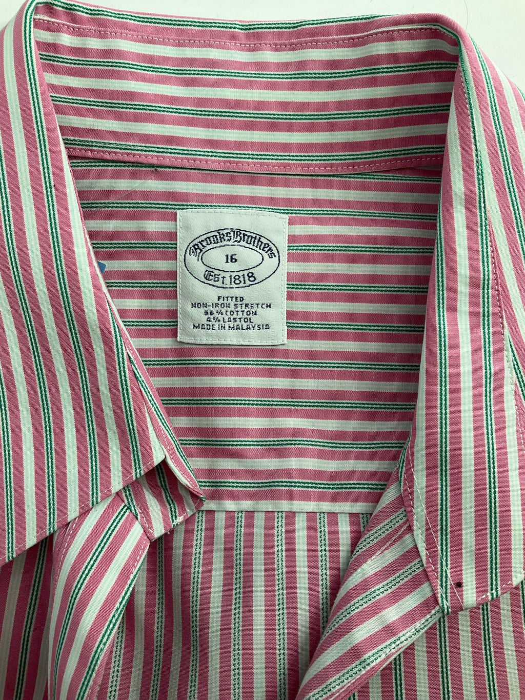 Brooks Bros pre-owned casual top featuring white, pink, and green stripes, size 16, displayed on a neutral background.