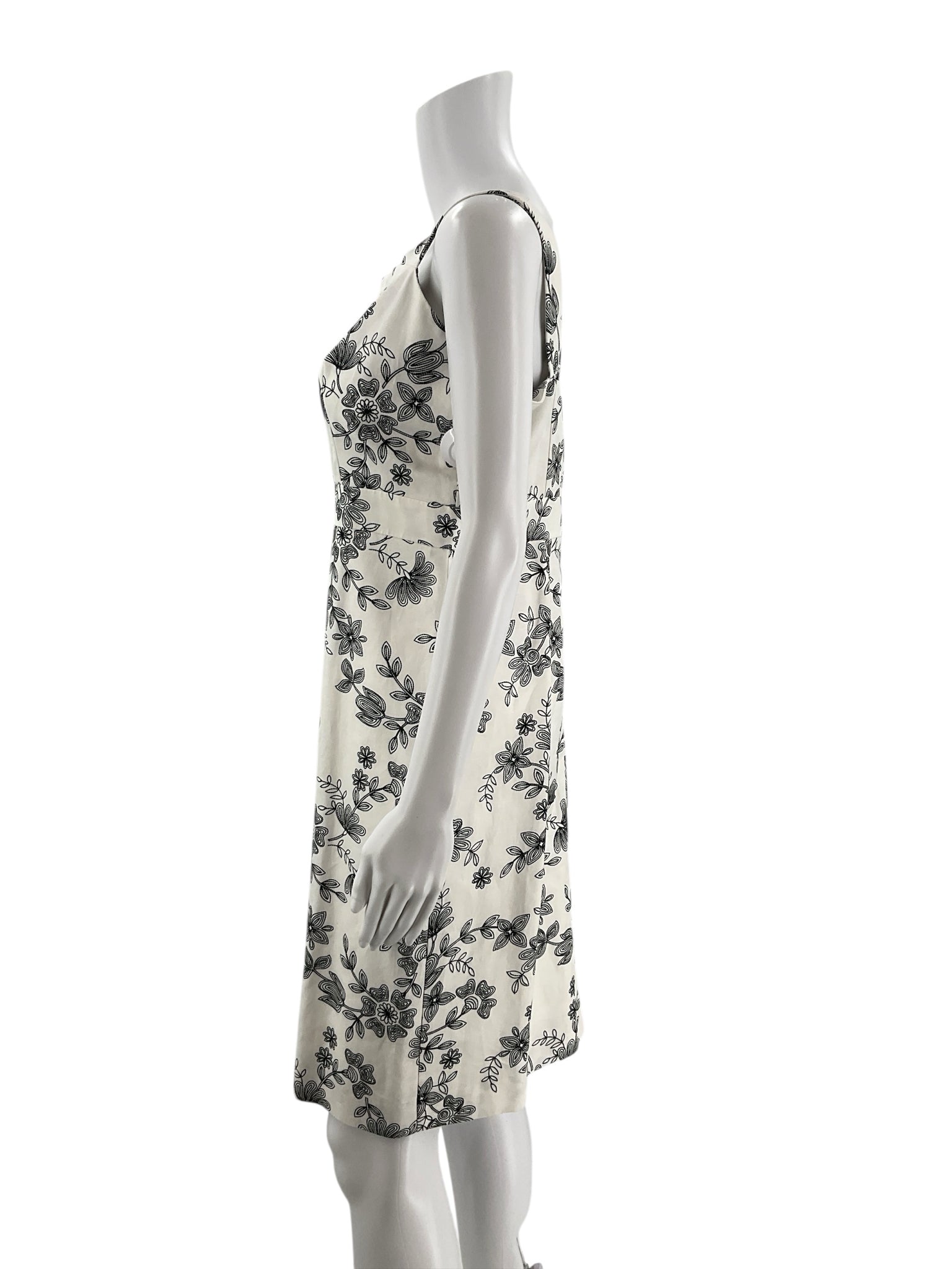 Ann Taylor sleeveless sheath dress in white and black floral pattern, size 6, featuring a square neck and new with tags.