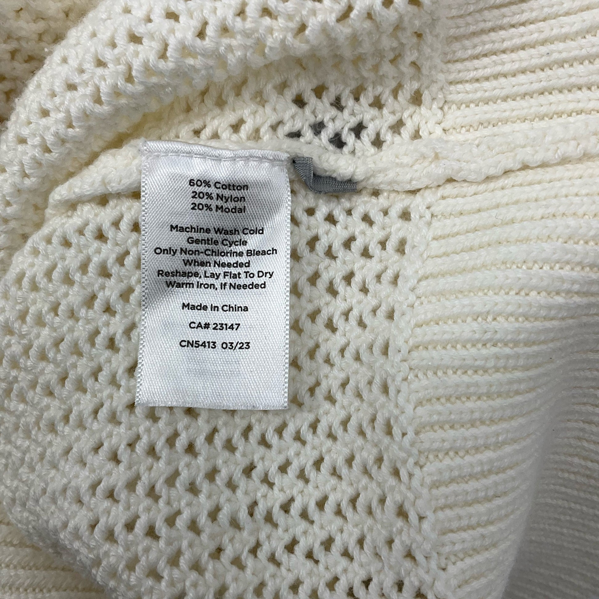 T by Talbots Cream Pre-Owned Ladies Top - Size Large