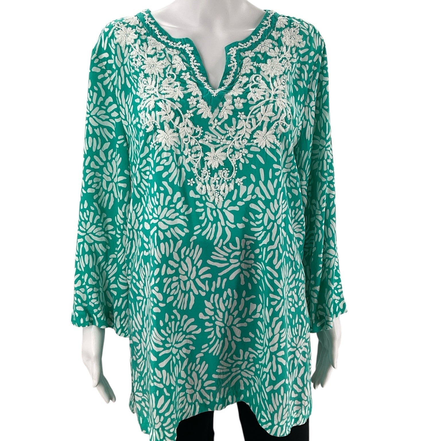 Charter Club Green/White Print Pre-Owned Ladies Casual Top - Size Large - Margaret’s Fine Consignment