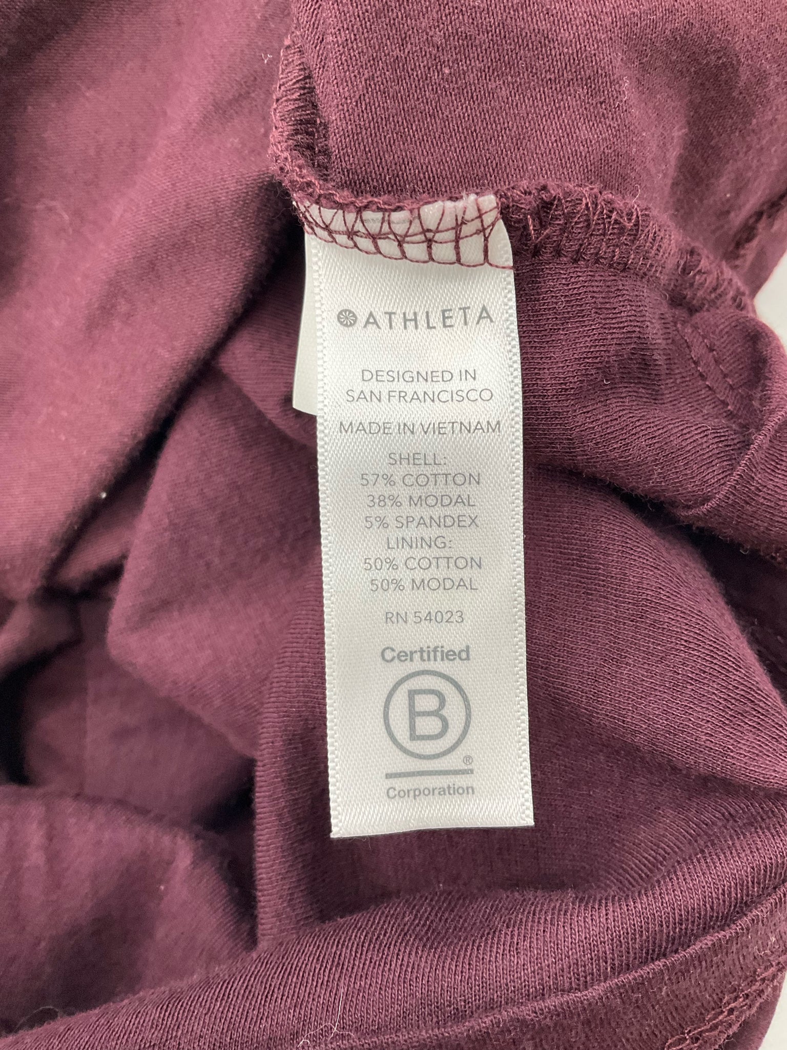 Athleta Burgandy Pre-Owned Ladies Dress - Size Small Petite