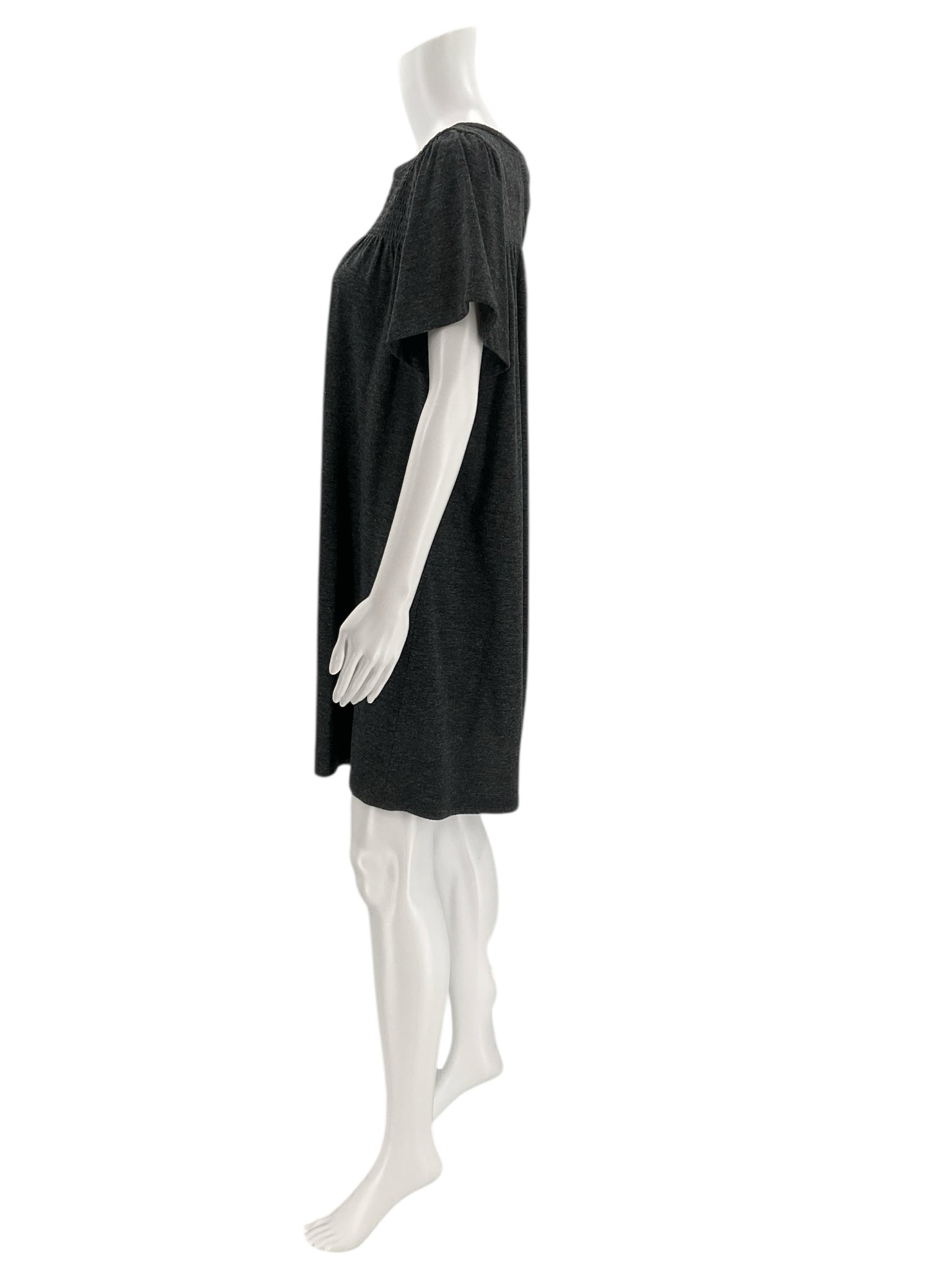 Side profile of Loft Gray Solid Dress - Size Medium Petite showing relaxed fit and soft drape, ideal for casual petite wear.