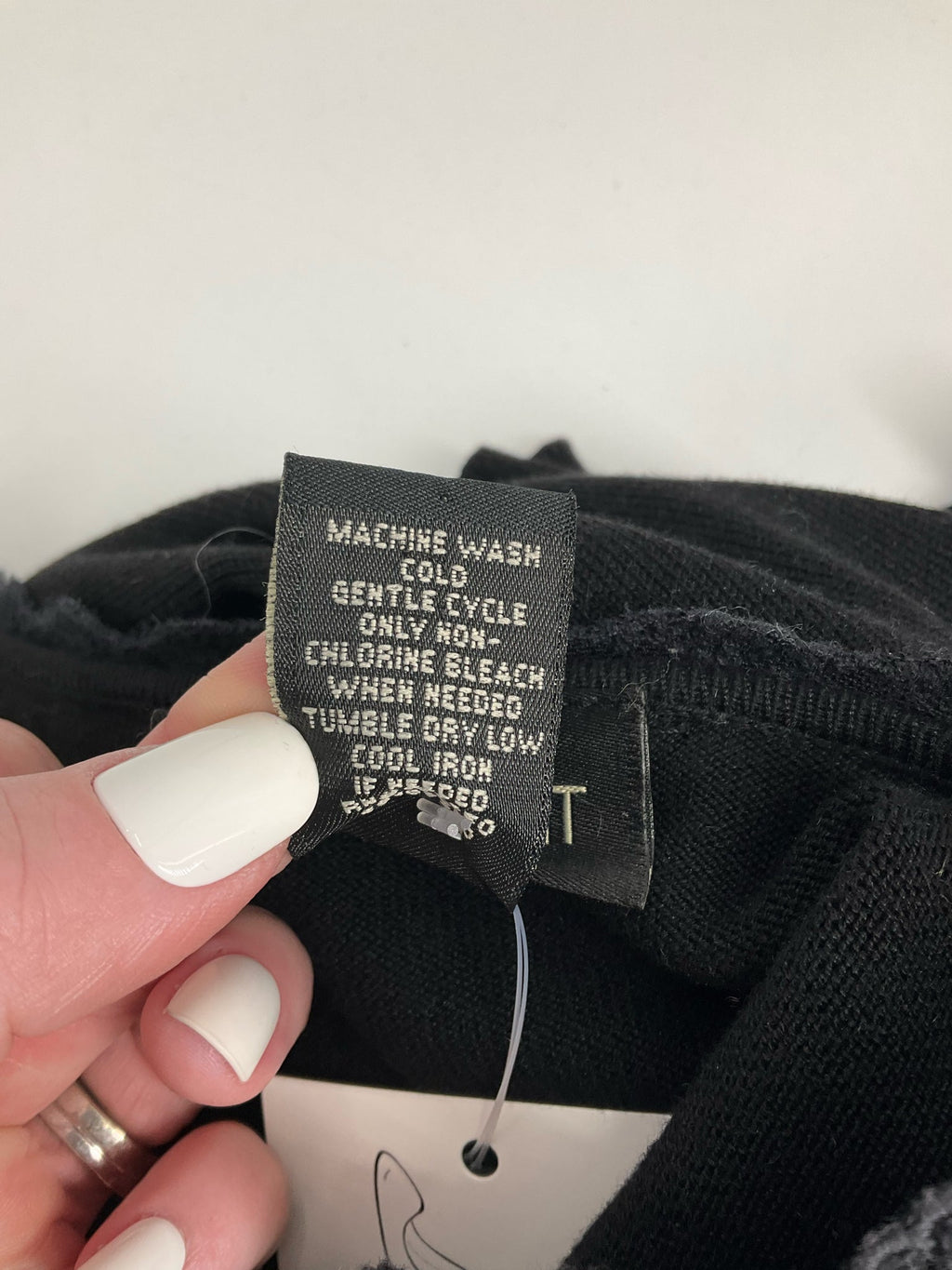 Lane Bryant Black Solid Pre-Owned Ladies Top - Size 18