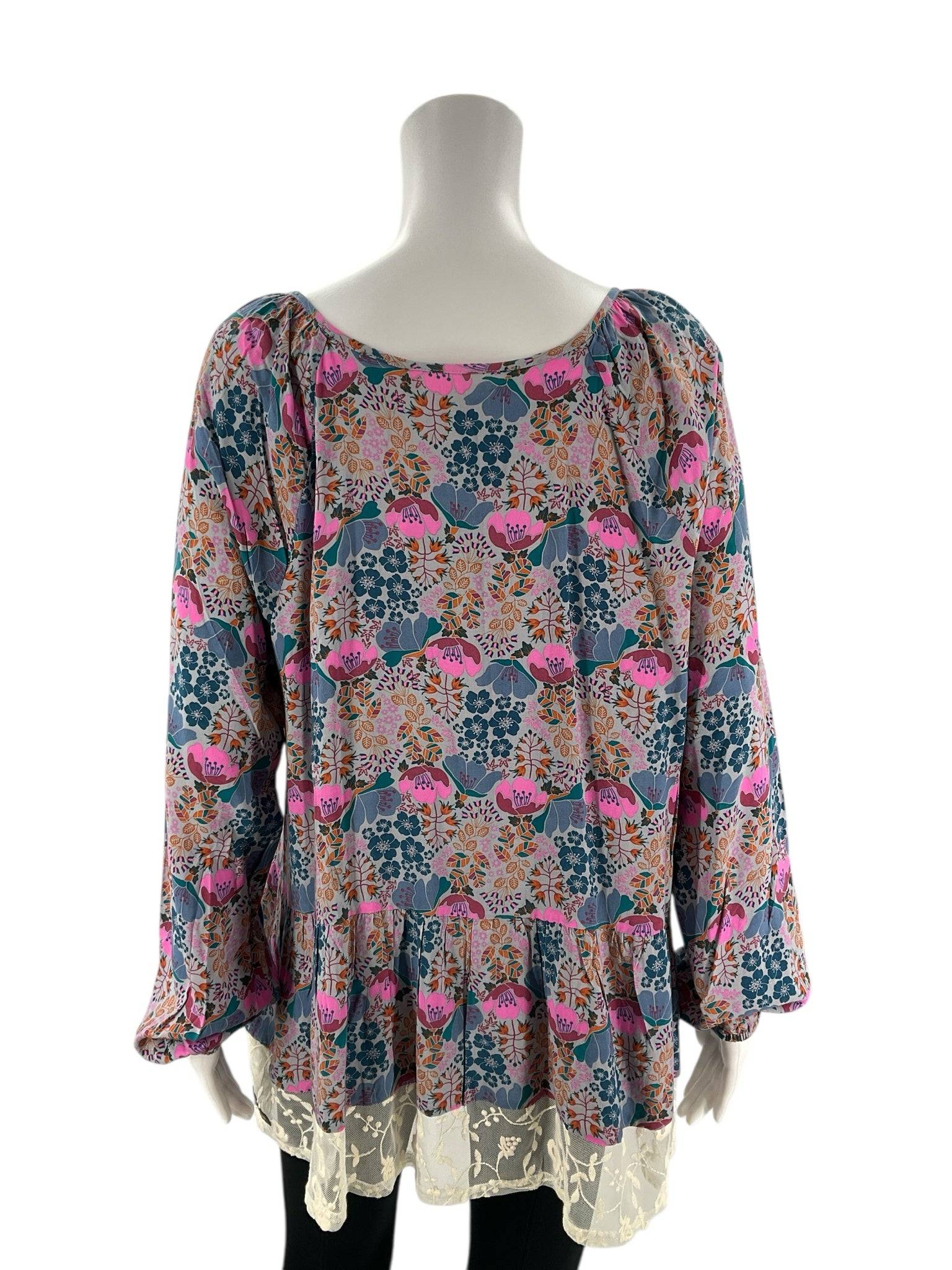 Matilda Jane Blue/Multi Floral Pre-Owned Ladies New with Tags Top - Size Medium - Margaret’s Fine Consignment