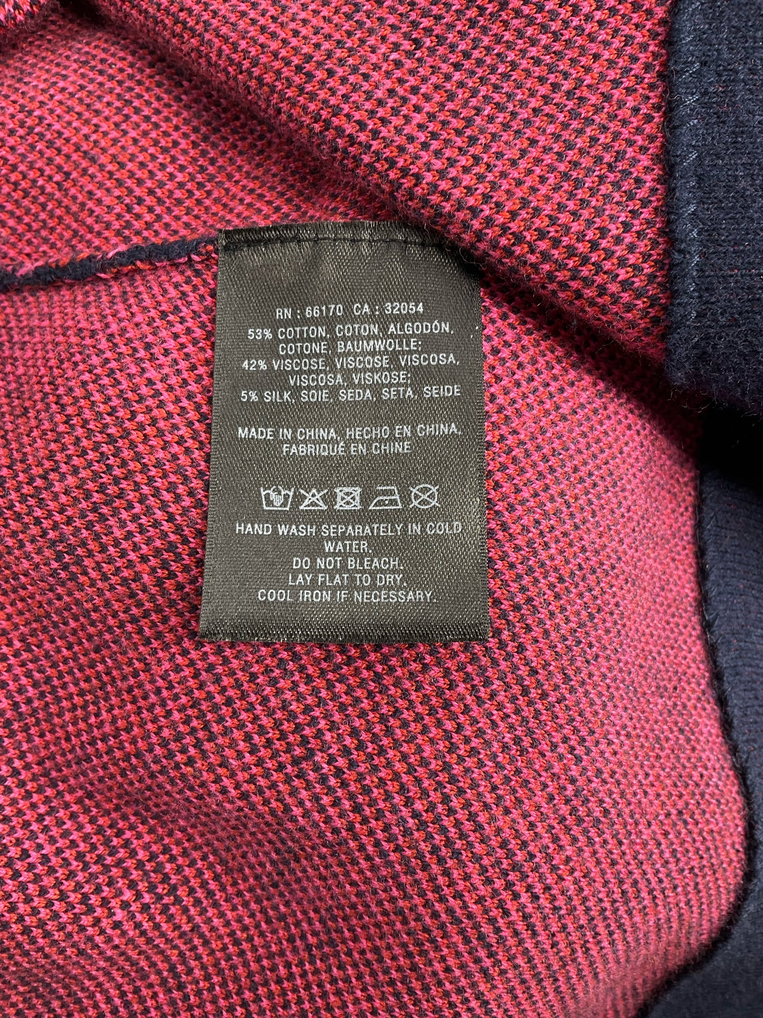 Navy, pink, and orange floral casual top by Field & Flower in size XL, featuring a relaxed fit and vibrant pattern.