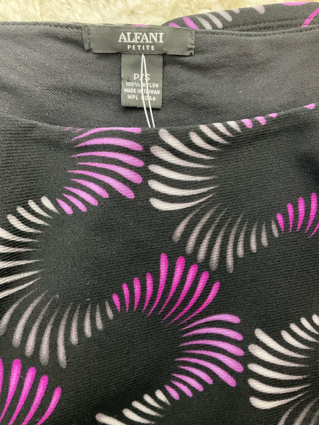 Alfani Black/Purple Print Pre-Owned Ladies Top - Size Small Petite