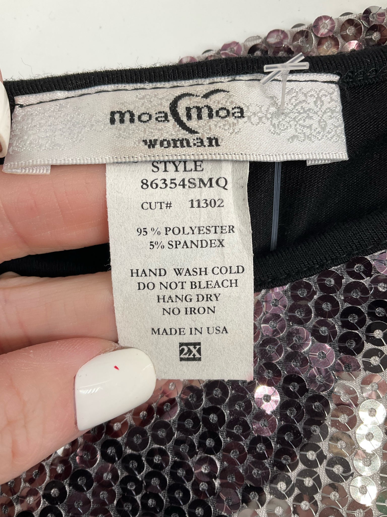 Moa Moa Black/Silver Sequined Animal Pre-Owned Ladies Sleeveless Top - Size 2X