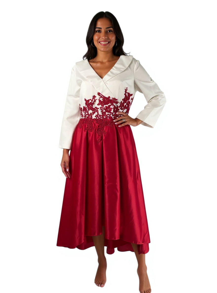 No Brand White/Red Embroidered Pre-Owned Ladies Dress - Size 12