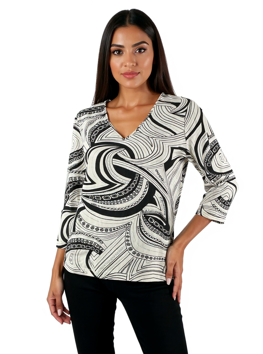 Chico's white and black print V-neck pullover top for ladies in size medium, featuring a stylish design and relaxed fit.