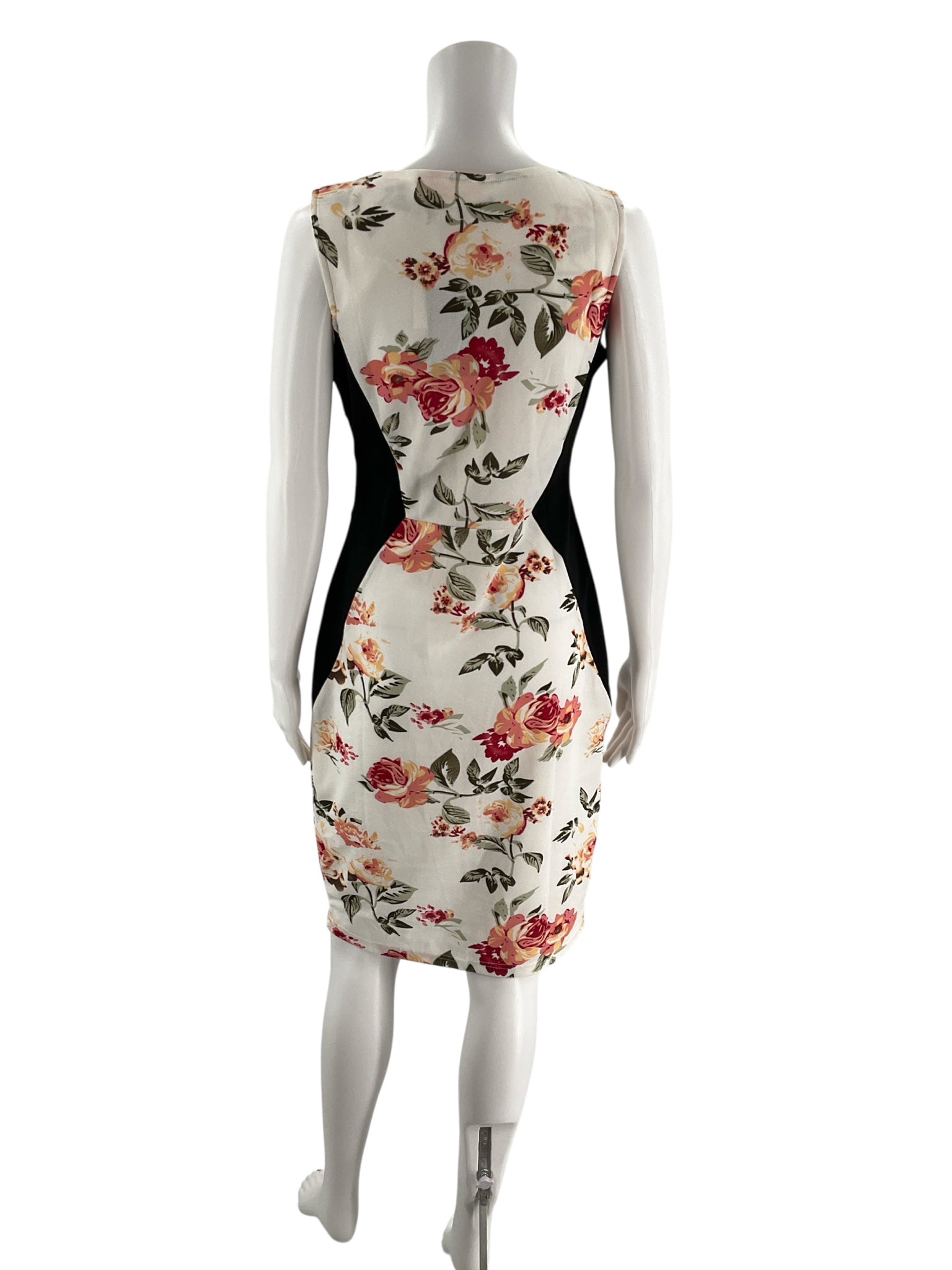 Fantaist White/Black/Pink Floral Pre-Owned Ladies New With Tags Dress - Size Medium