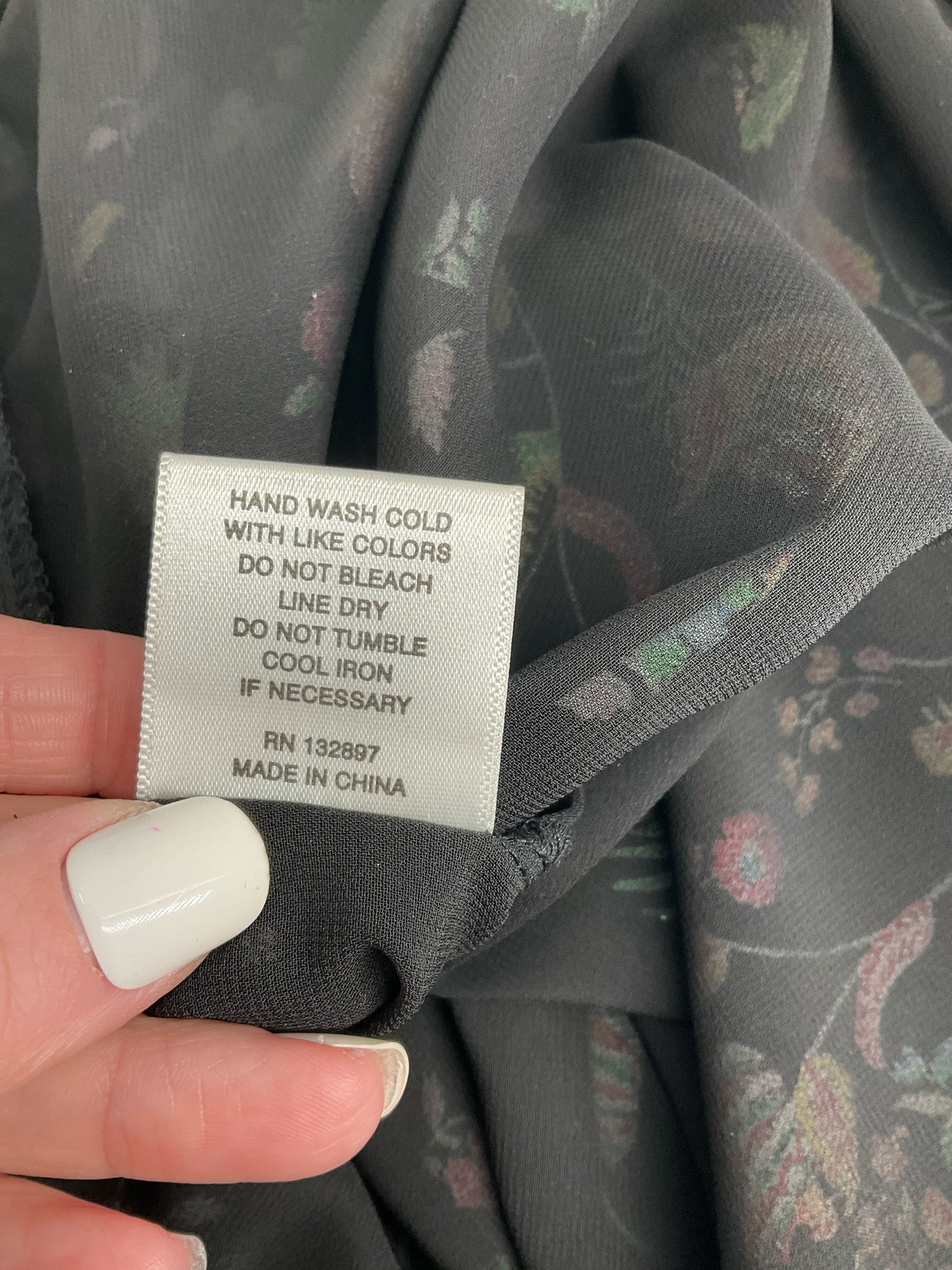 Rose & Olive Black/Multi Floral Pre-Owned Ladies Sleeveless Top - Size 1X