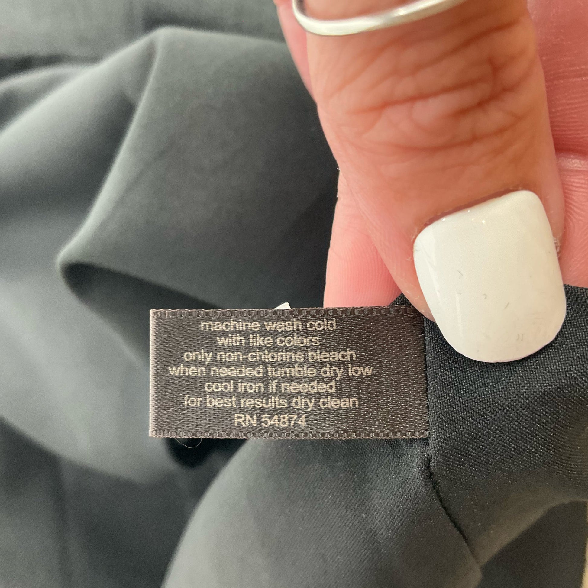 The Limited Black Solid Pre-Owned Ladies New With Tags Dress - Size 4