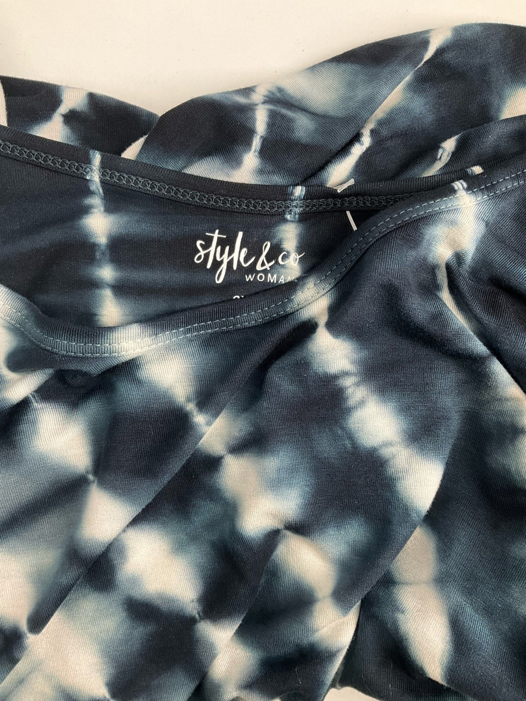 Style & Co Navy/White Tye Dye Pre-Owned Ladies Casual Top -  Size 2X
