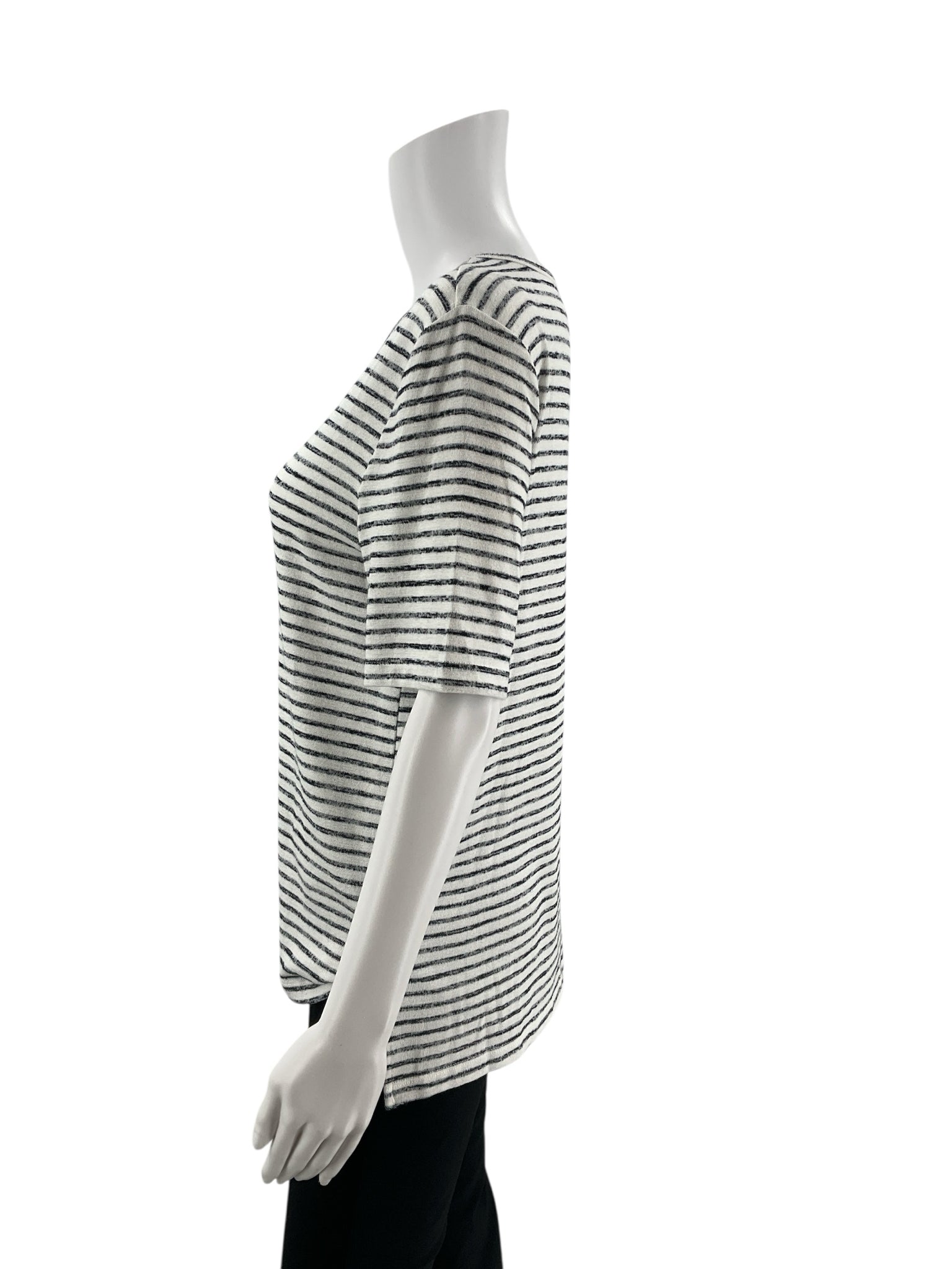 Banana Republic White/Blue Striped Pre-Owned Ladies Top -  Size Small