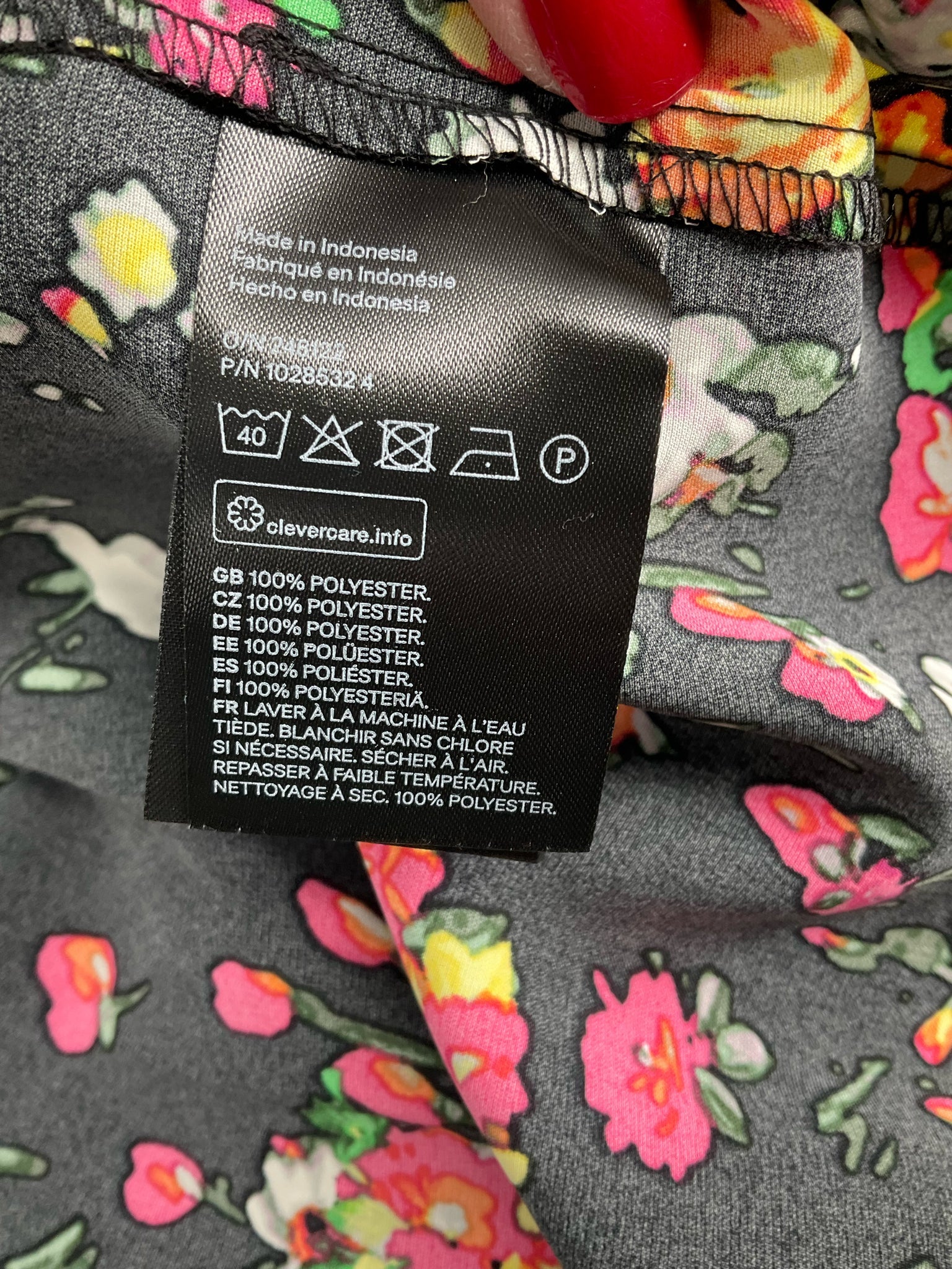 H&M -  Black/multi Floral Pre-Owned Ladies Casual Top - Size XS