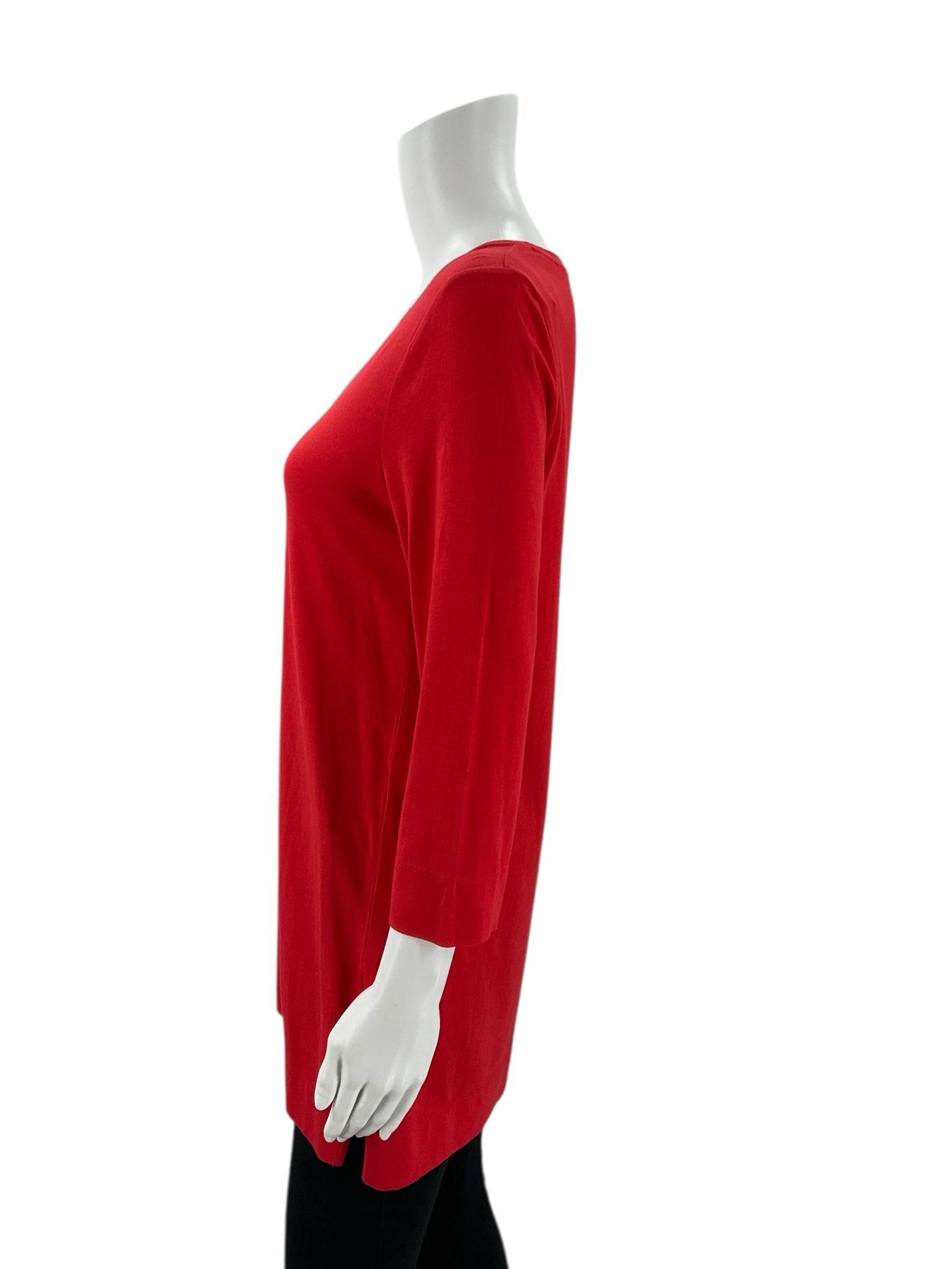 Chico Red Solid Pre-Owned Ladies New with Tags Top - Size Small - Margaret’s Fine Consignment
