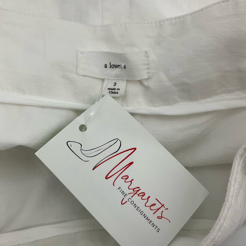 a loves a White Solid Pre-Owned Ladies Shorts - Size 2