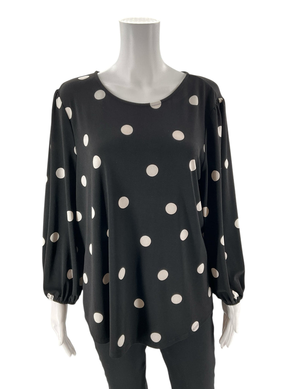 Adrianna Papell black and white polka dot casual top, pre-owned, size XL, featuring a stylish and versatile design.