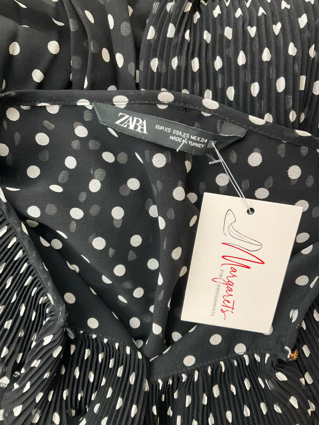 Zara black and white vintage-inspired mini dress with A-line silhouette and Peter Pan collar, size XS.