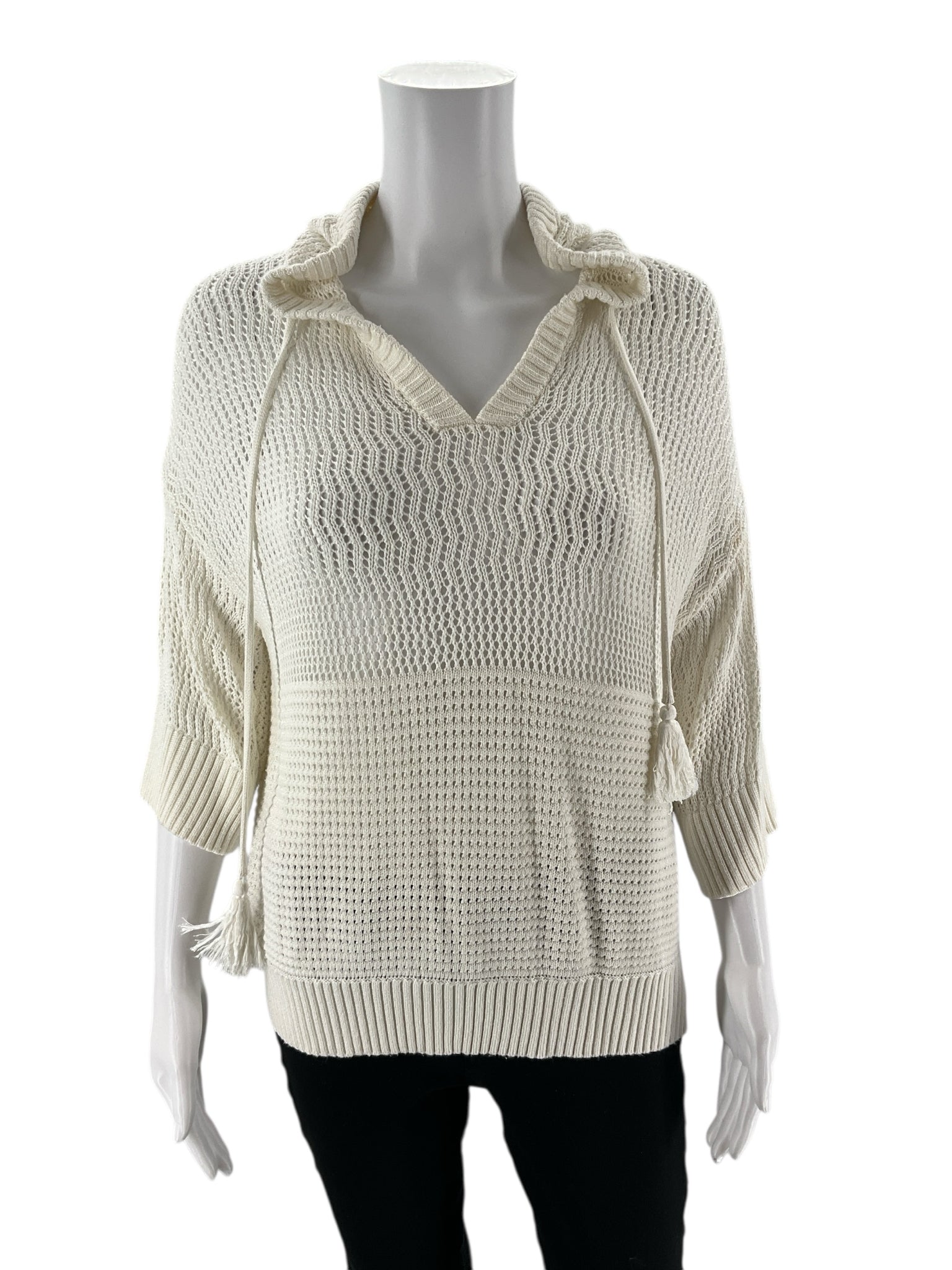 Fate -  White Solid Pre-Owned Ladies Casual Top -  Size Medium