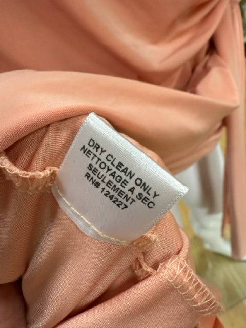 MISA Peach Solid Pre-Owned Ladies New with Tags Dress – Size Medium