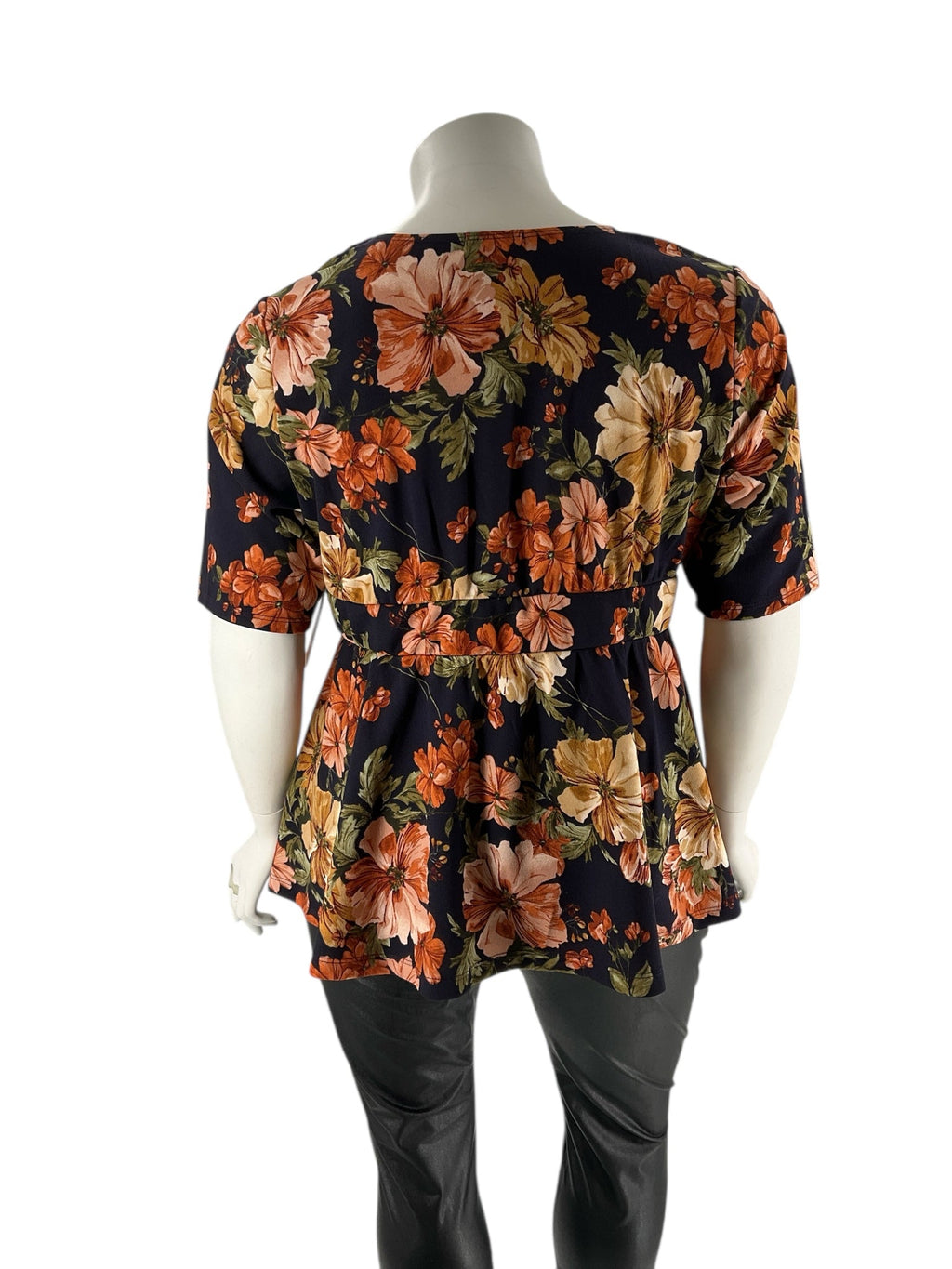 Kiyonna Navy/Orange Floral Pre-Owned Ladies Casual Top -  Size 2X