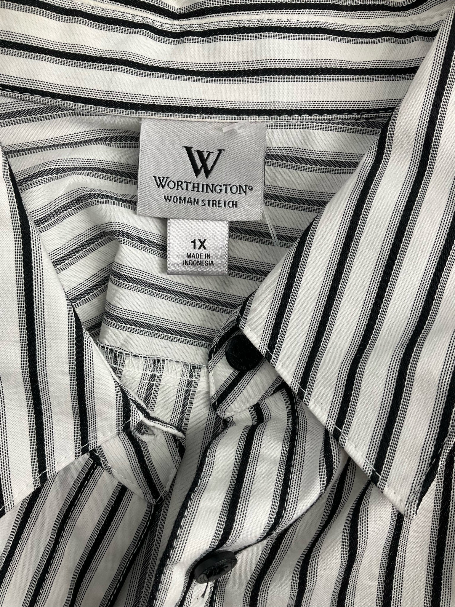 Worthington Black/White Stripe Pre-Owned Ladies Top - Size 1X