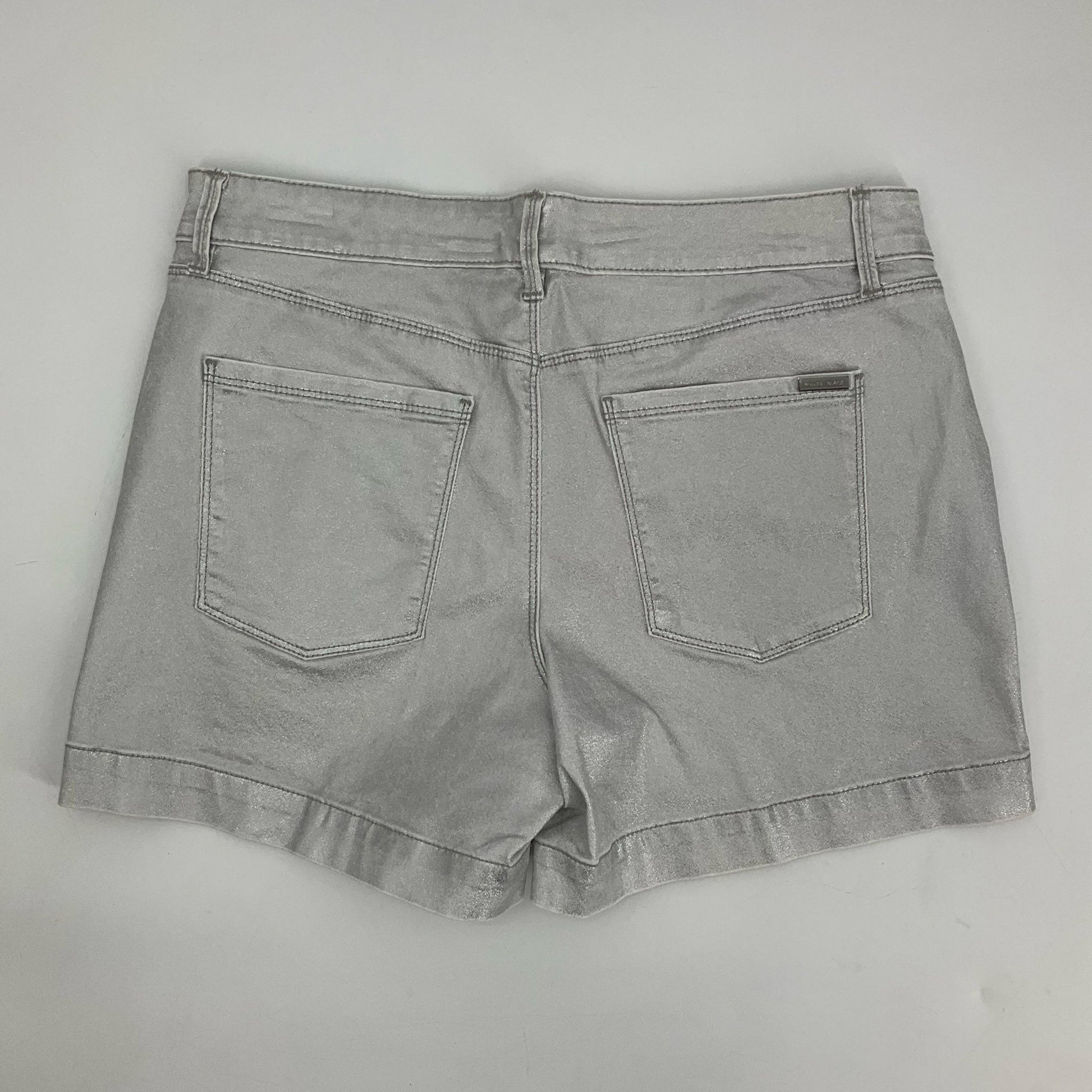 White House Black Market Silver Pre-Owned Ladies Shorts - Size 8