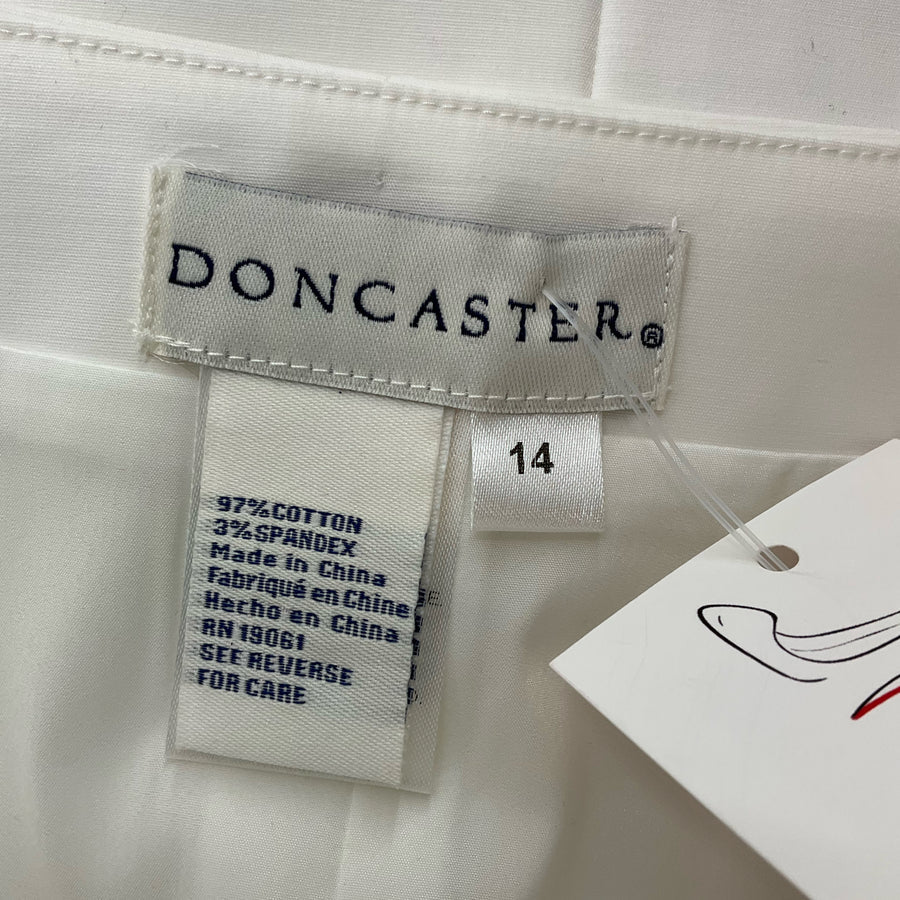 Doncaster White Solid Pre-Owned Ladies New With Tags Skirt - Size 14
