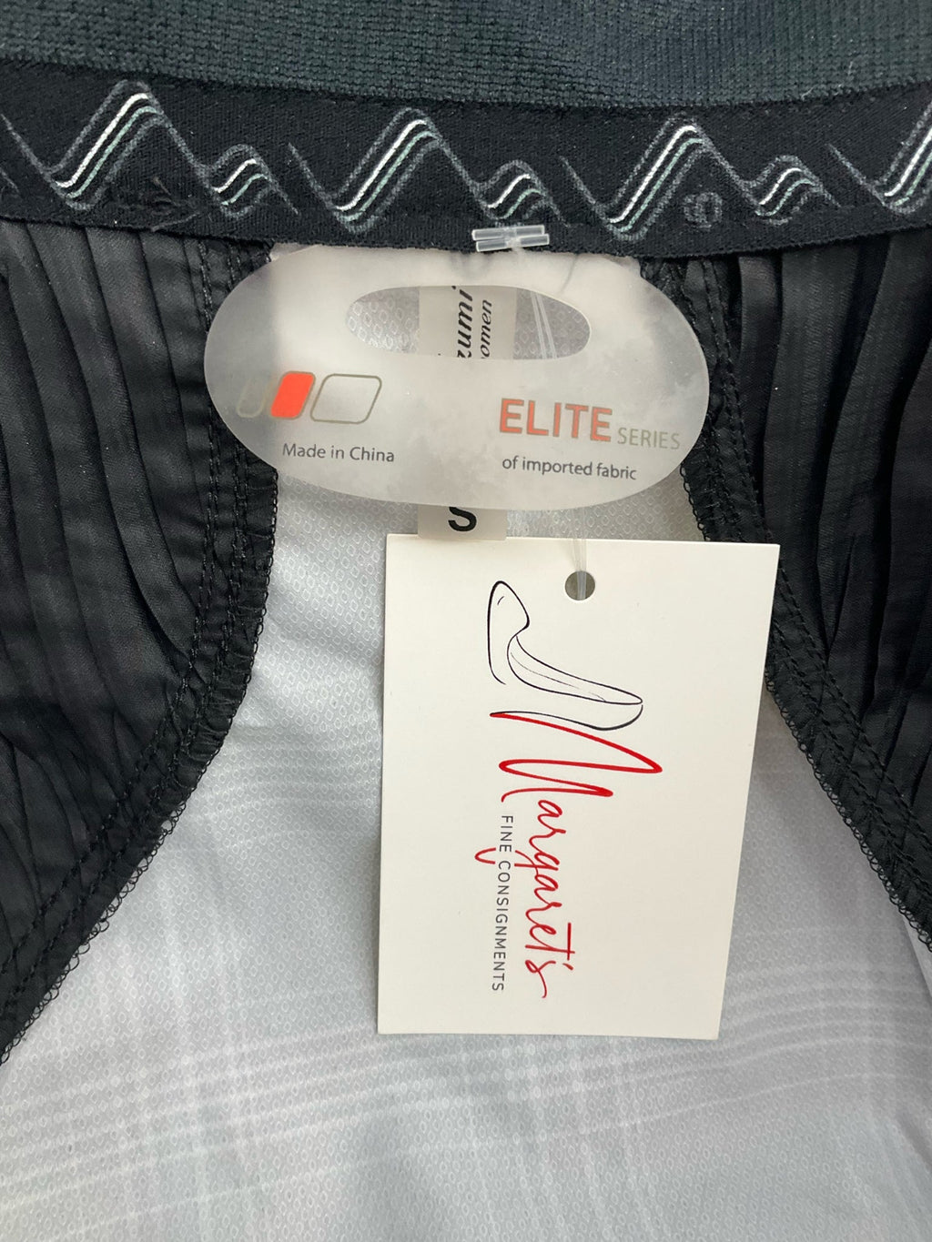 Pearl iZumi Black/Gray Plaid Pre-Owned Ladies Jacket - Size Small