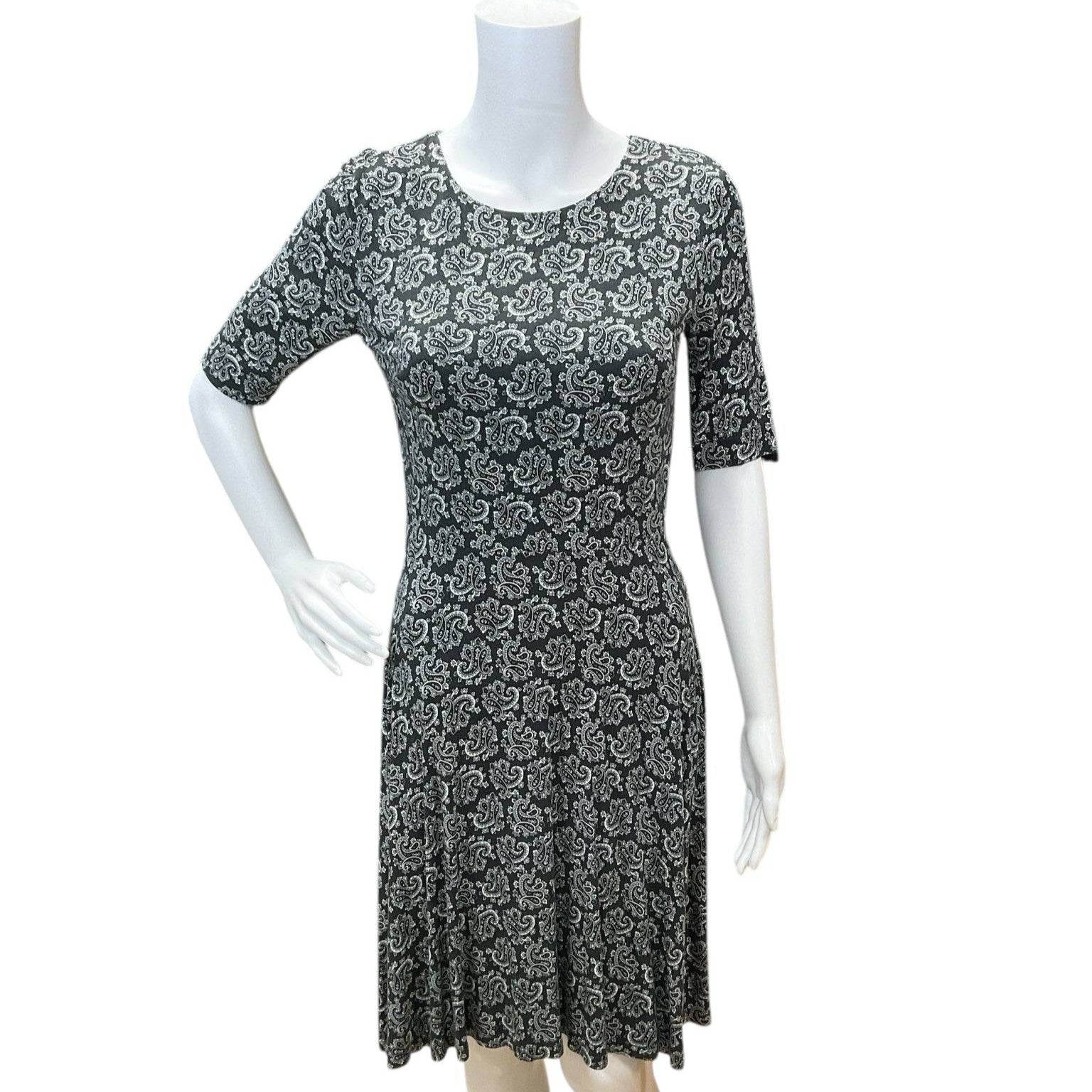Loft Gray Paisley Print Pre-Owned Ladies Dress - Size XS - Margaret’s Fine Consignment