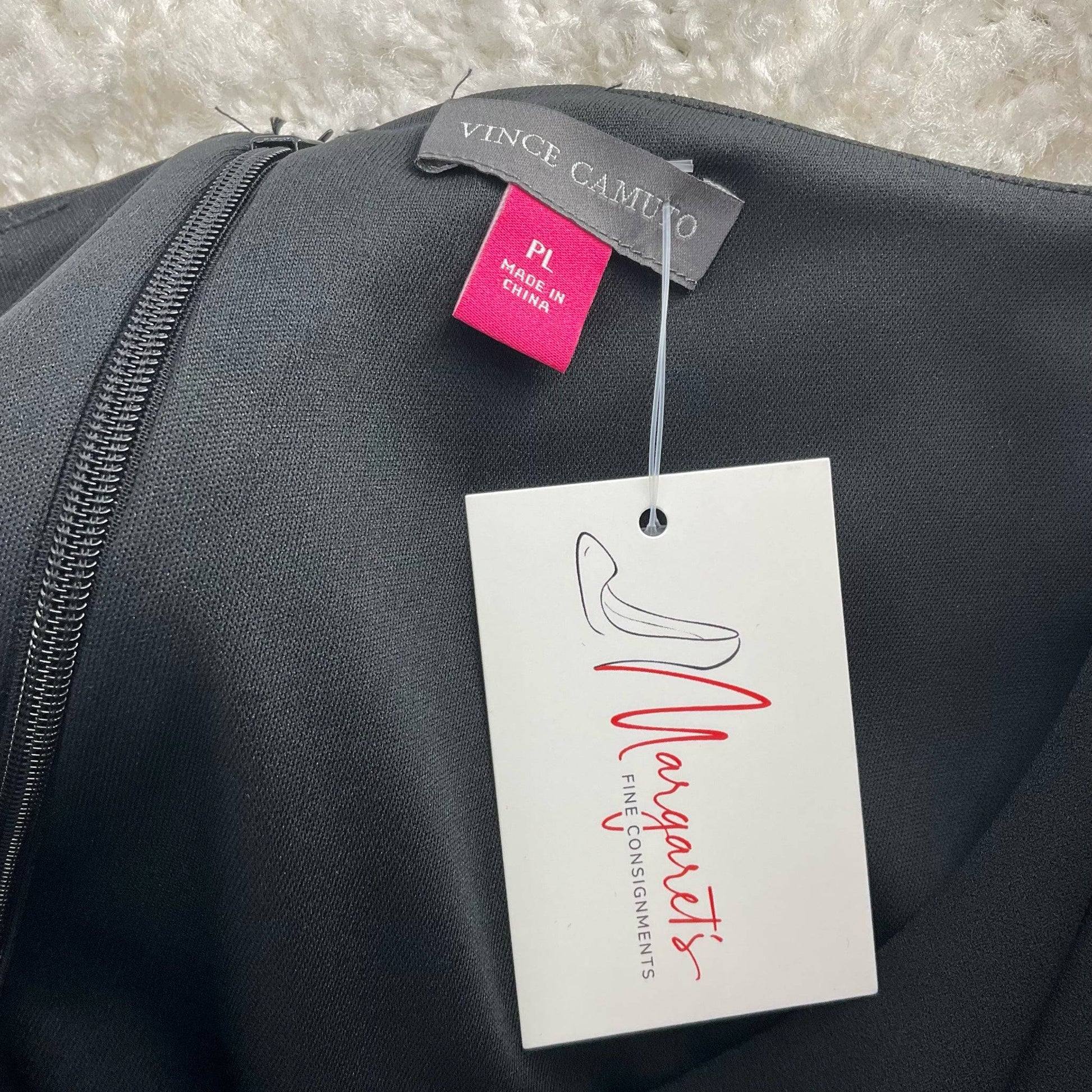 Vince Camuto Black Solid Pre-Owned New with Tags Ladies Dress - Size Large Petite - Margaret’s Fine Consignment