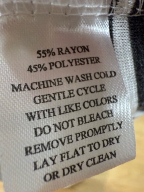 Tart Gray/White Stripe Pre-Owned Ladies New With Tags Dress - Size XS