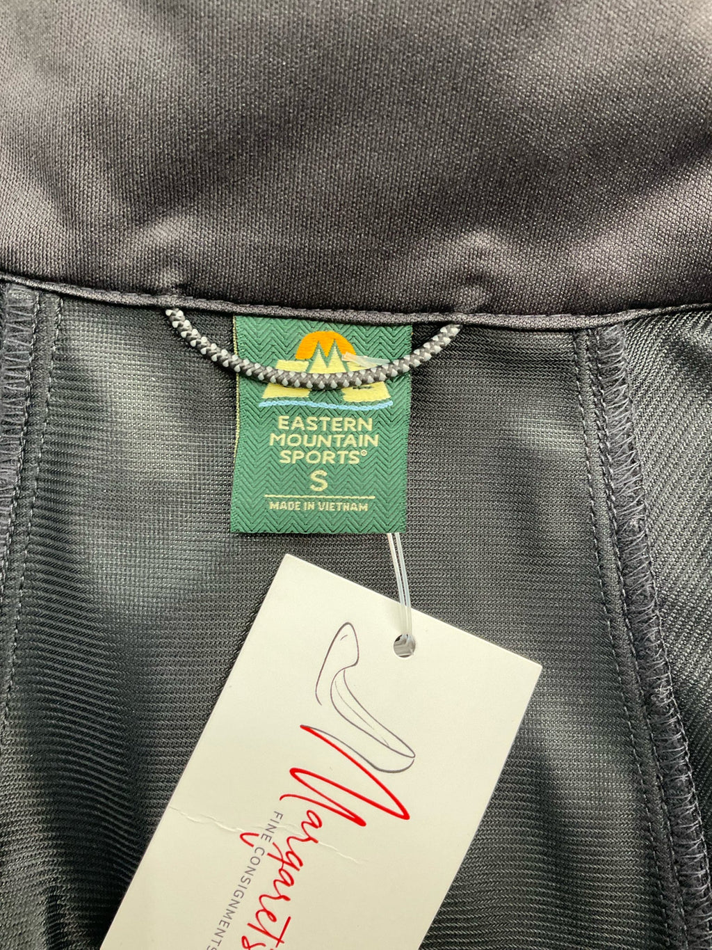 Eastern Mountain Black Pre-Owned Ladies Jacket - Size Small
