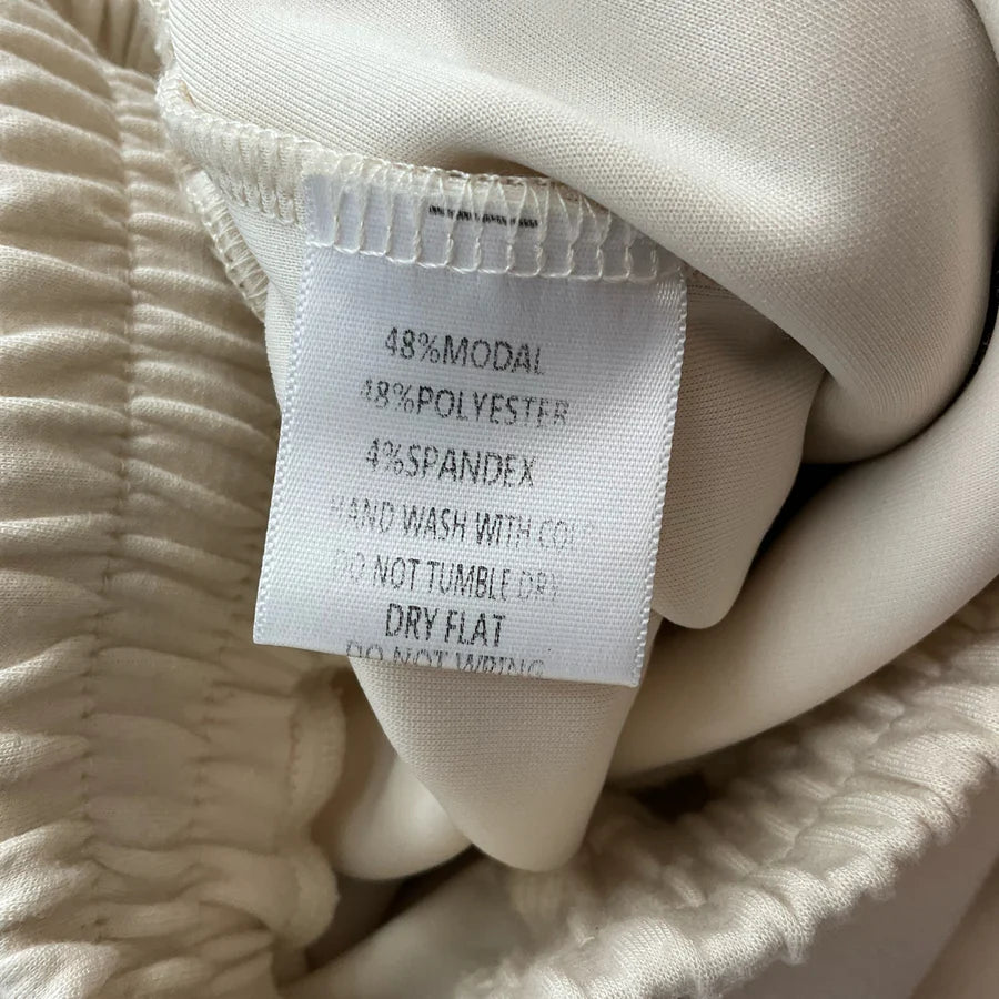 P. CILL Cream Pre-Owned Ladies New with Tags Pants – Size Medium