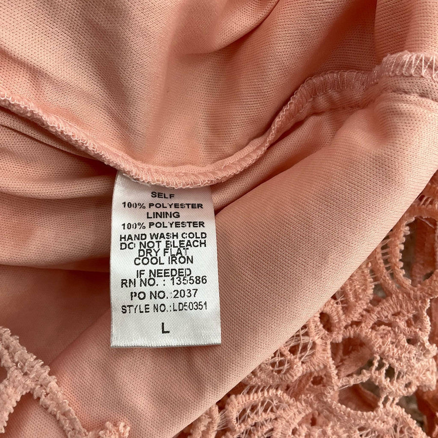 Main Strip Pink Solid Pre-Owned Ladies Dress - Size Large