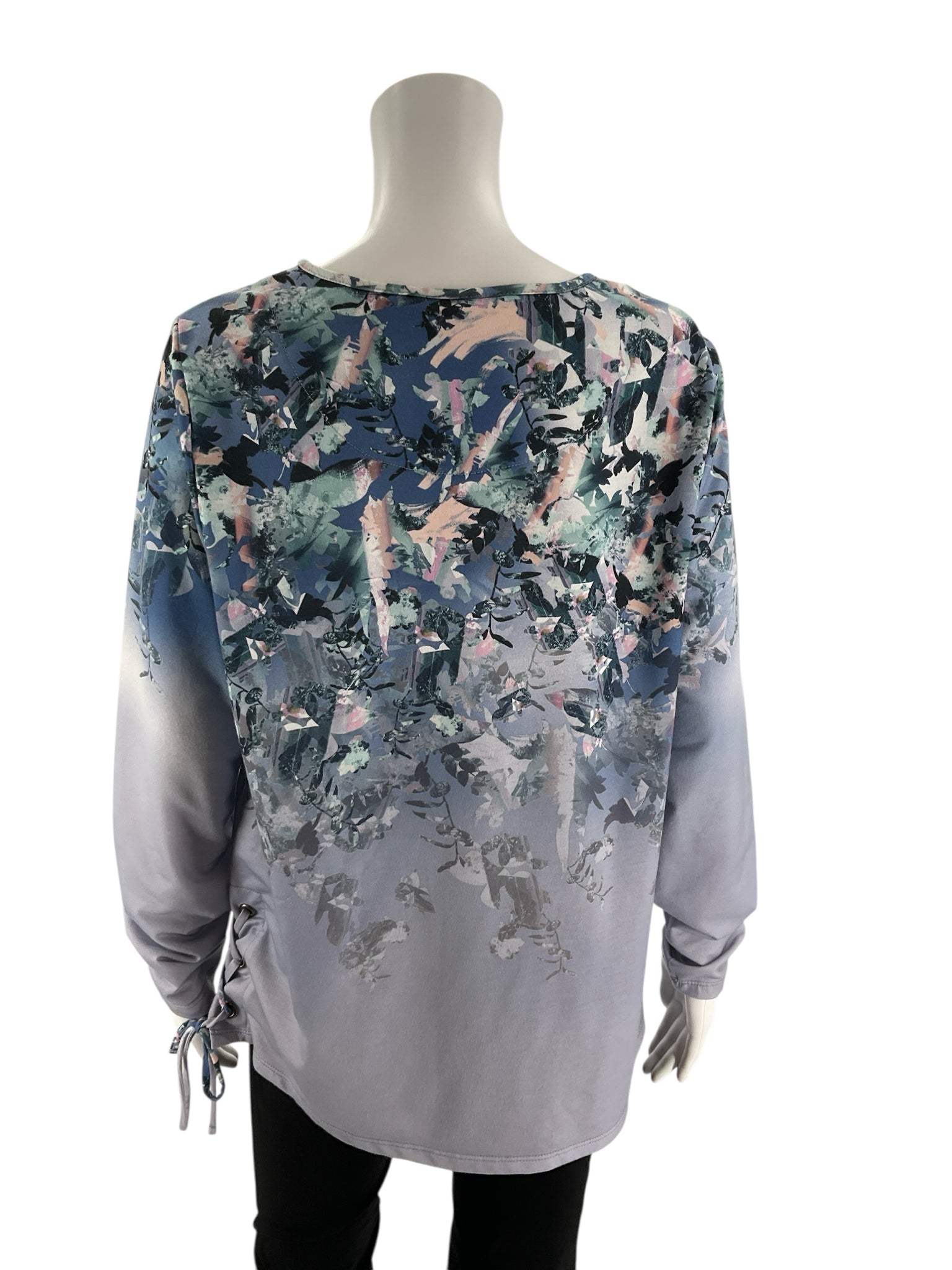 Christopher & Banks Blue/Purple Floral Pre-Owned Top -  Size Large