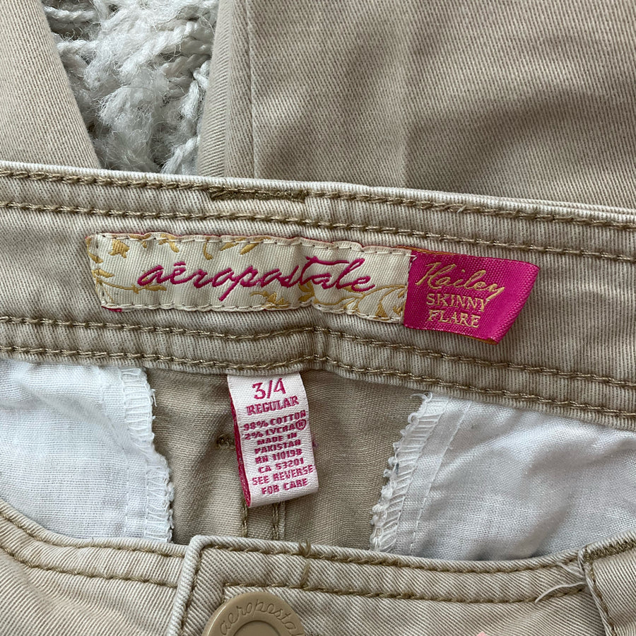 Aeropostale Tan Skinny Pre-Owned Ladies Pants - Size 3/4