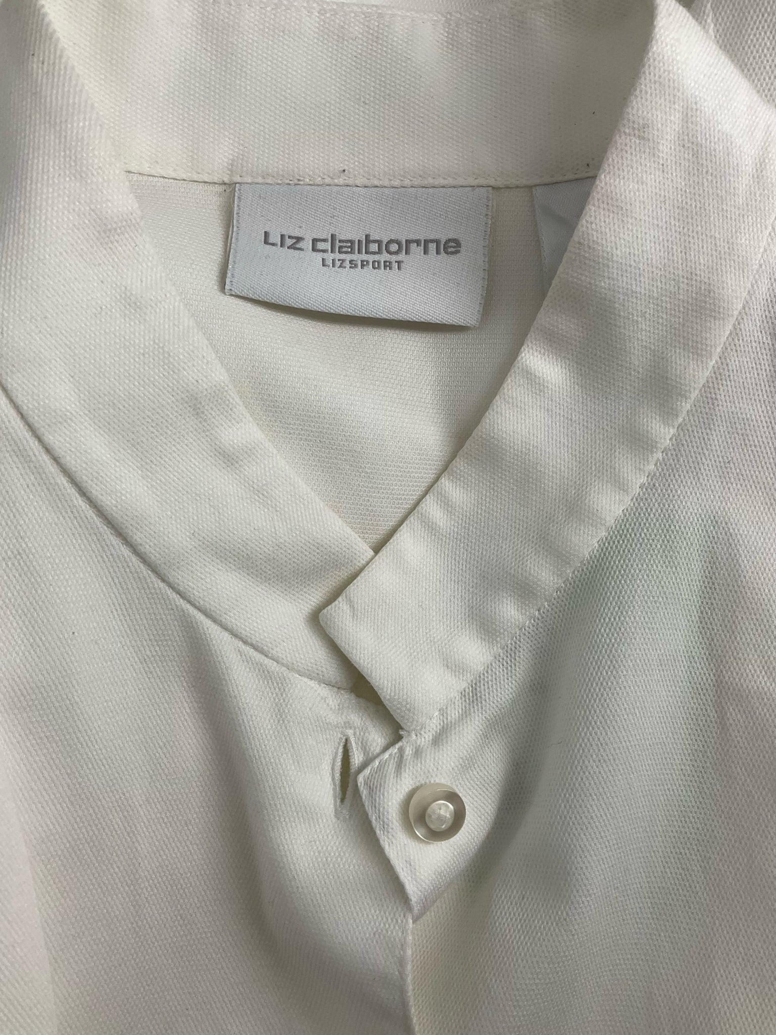 Liz Claiborne - White Solid Pre-Owned Ladies Casual Top - Size Large