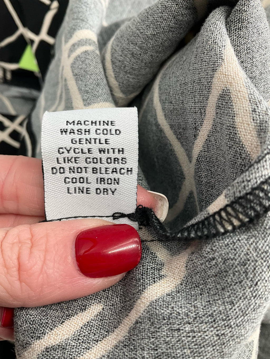 Habitat -  black/white Diamond Pre-Owned Ladies Casual Top - Size XS