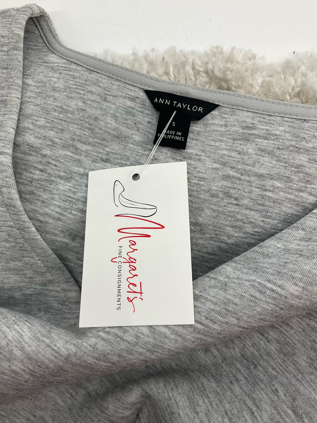 Gray heathered Ann Taylor ladies peplum top in size small, featuring a V-neck design for business casual wear.