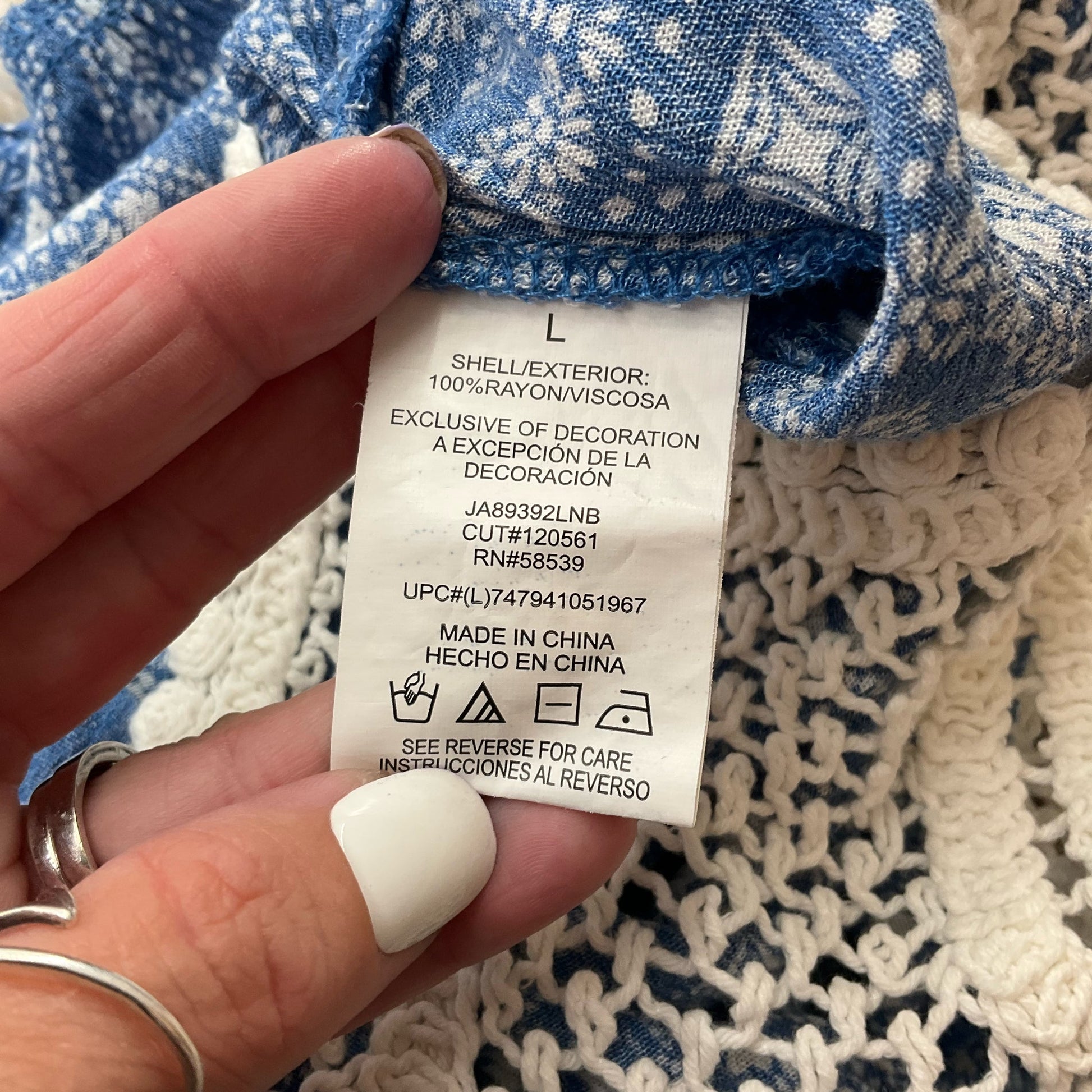 Speechless Blue/White Print Pre-Owned Ladies Dress - Size Large