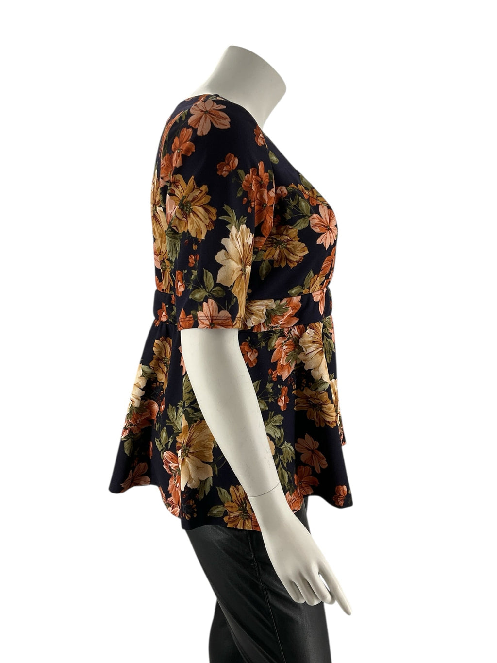 Kiyonna Navy/Orange Floral Pre-Owned Ladies Casual Top -  Size 2X