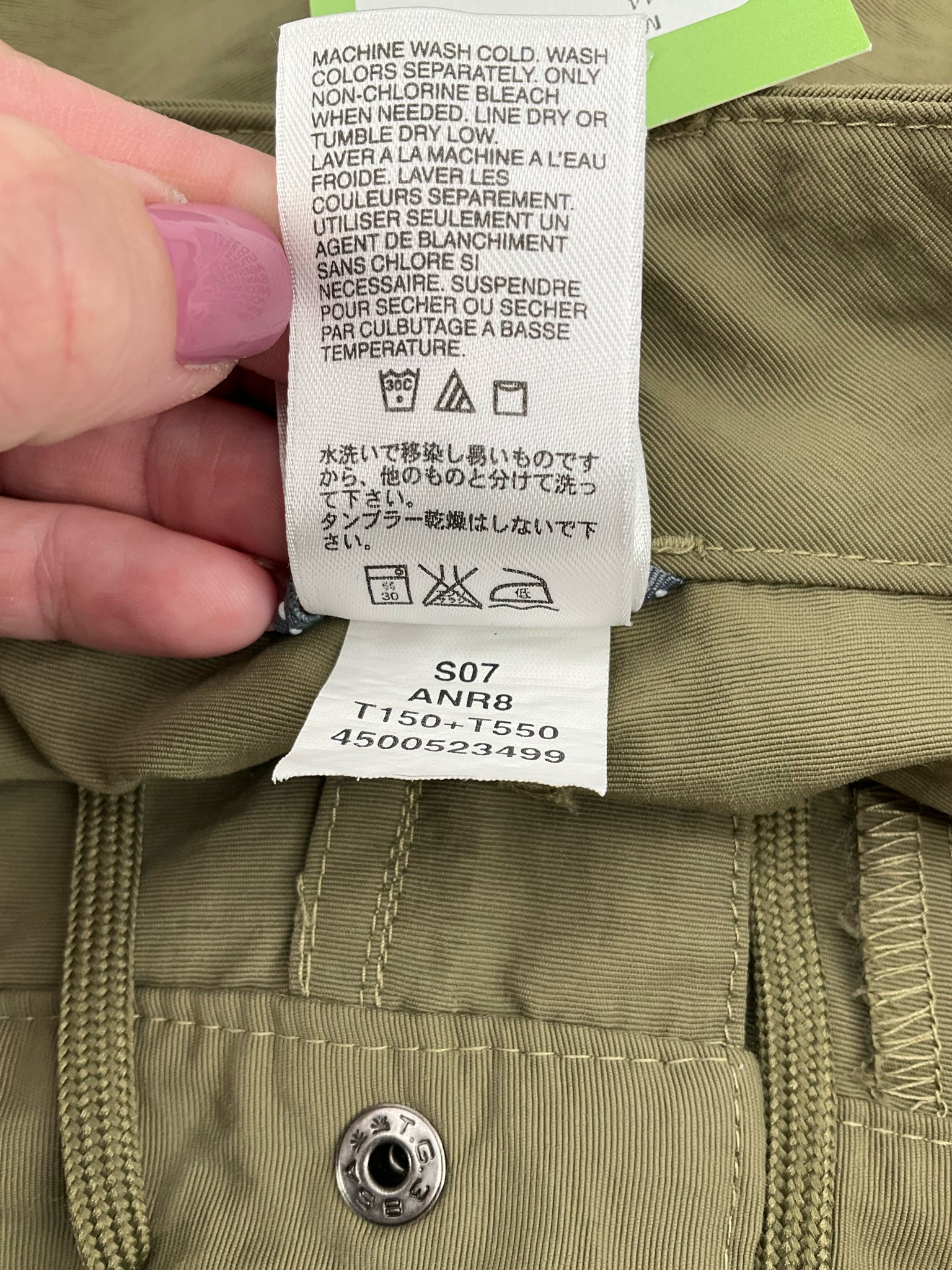 The North Face Olive Cargo Pre-Owned Ladies Shorts - Size 6