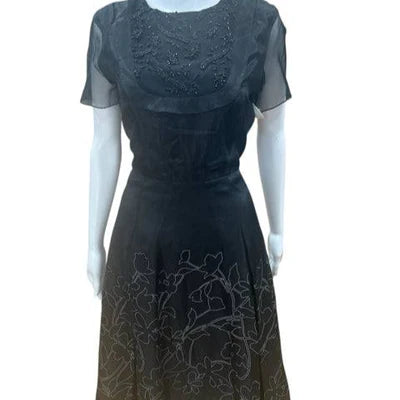 SB Black Solid Beaded Pre-Owned Ladies New with Tags Dress - Size 8