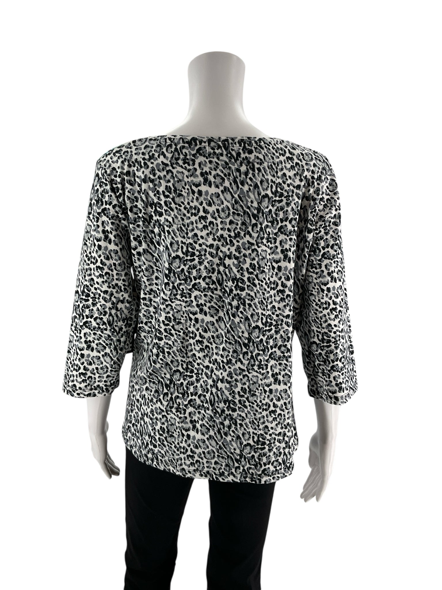 White, black, and aqua print pre-owned Sportelle ladies' top, size large petite, featuring an artsy, embellished design.